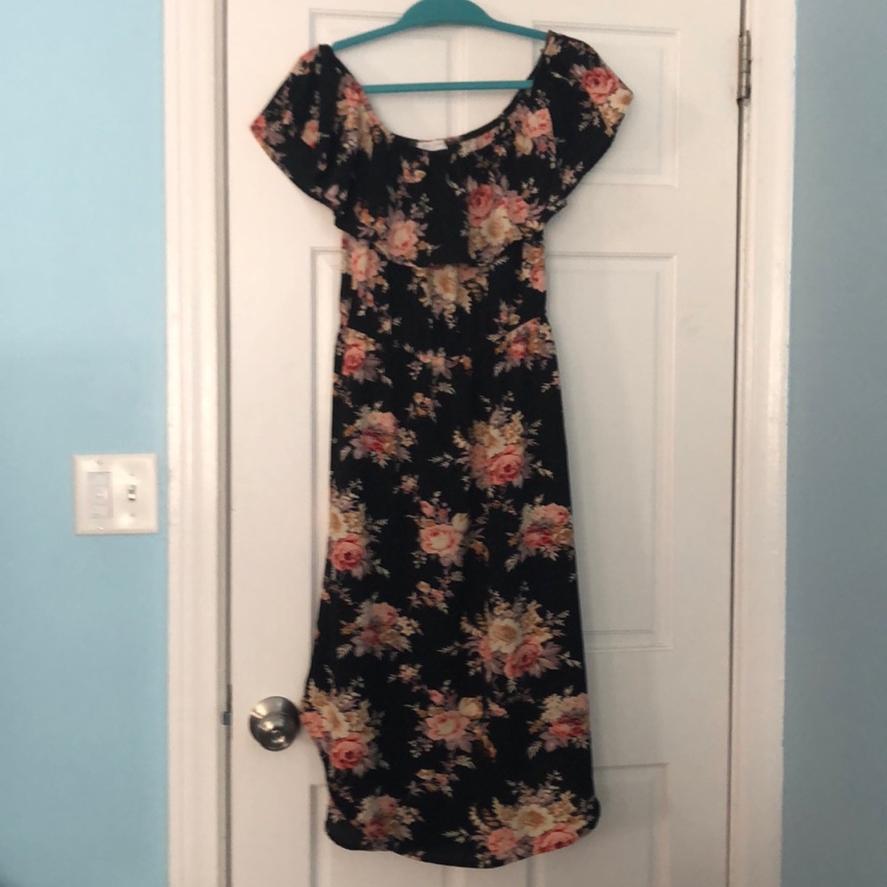 Like New Soul Cake Large Black Floral Midi Dress